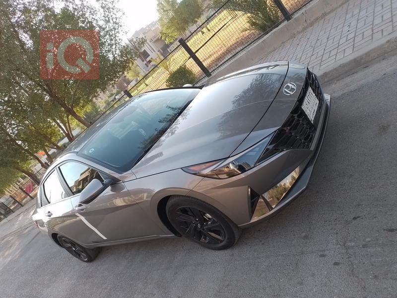 هیوندای ئەلەنترا